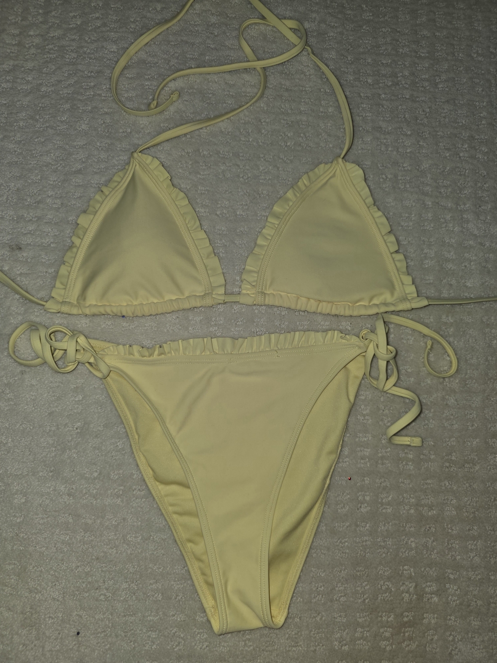 NWOT Forever 21 Yellow Ruffle Triangle Bikini Set